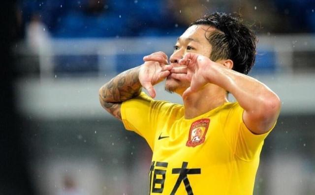 米兰体育官网-泰山引援再添“新”势力 徐新仿效石柯签下1+N合同