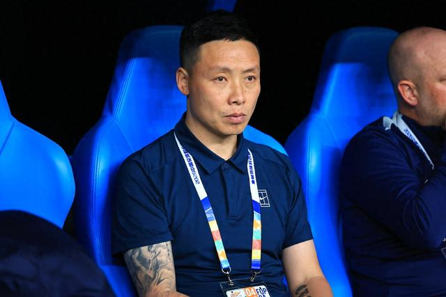 ac米兰-新鹏城错失主场3连胜！陈涛主动揽责，向深圳球迷说抱歉|玉昆|球队|比赛|球员|中超_新浪体育_新浪新闻